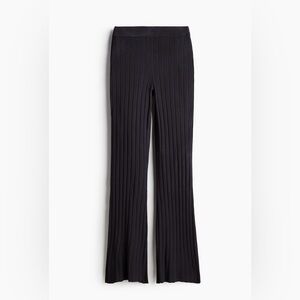58. SO Ribbed Flared Pants